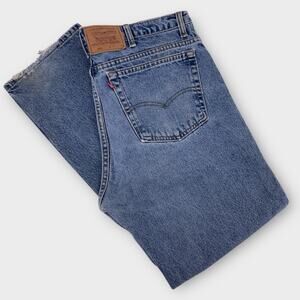 Vintage Levi’s 550 Jeans Mens 39x30 Blue Relaxed Fit Tapered Made in Canada Hole